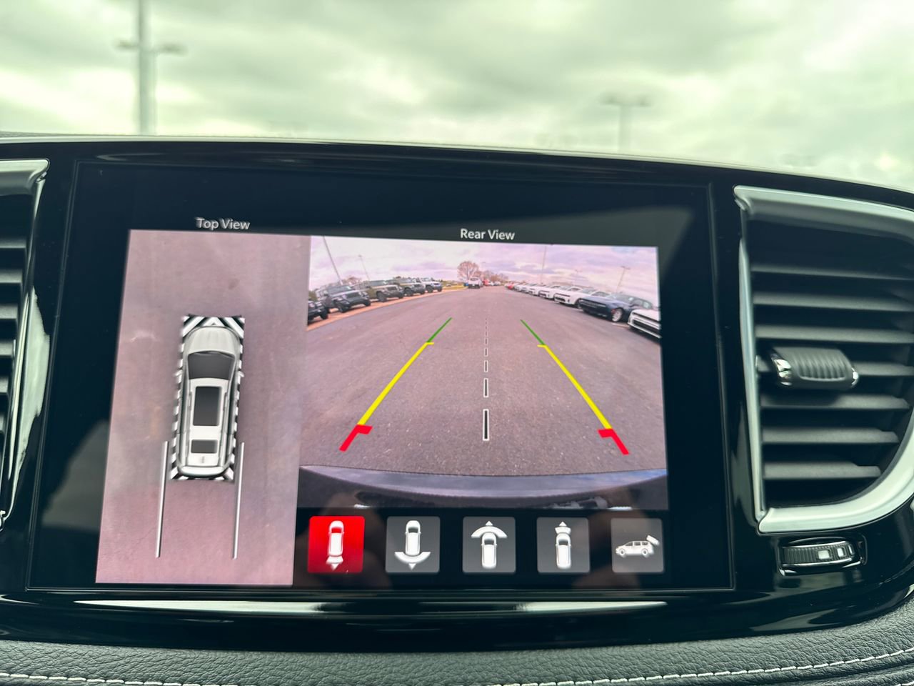 2026 Chrysler Pacifica Premium