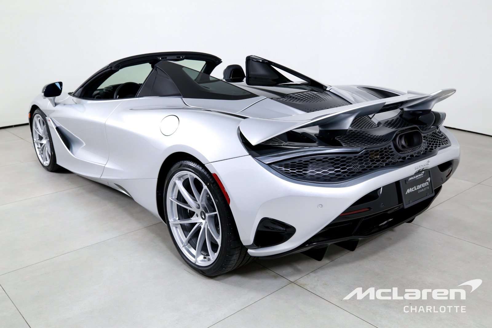New 2027 McLaren 750S Spider photo 8