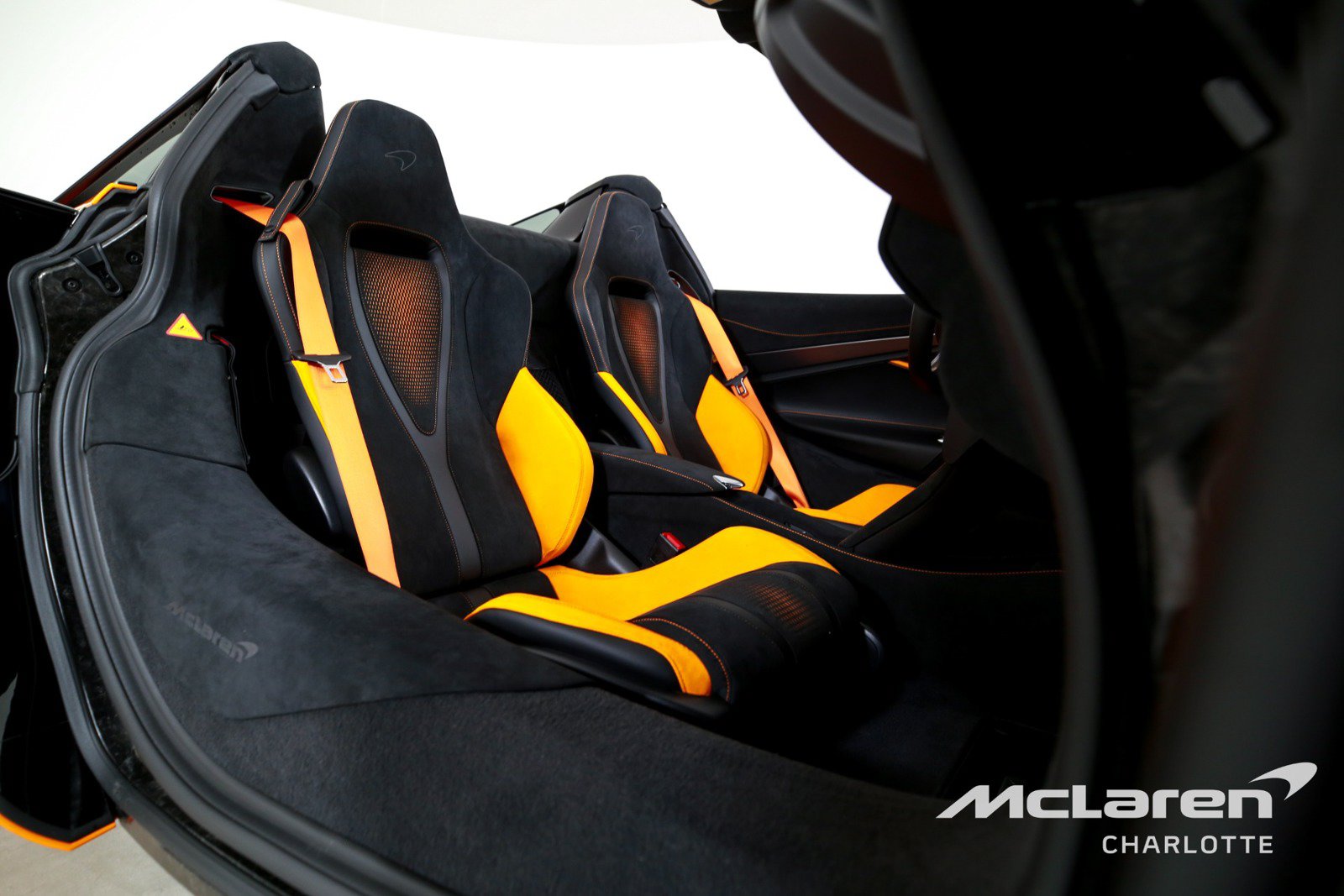 Used 2026 McLaren 750S Spider photo 19