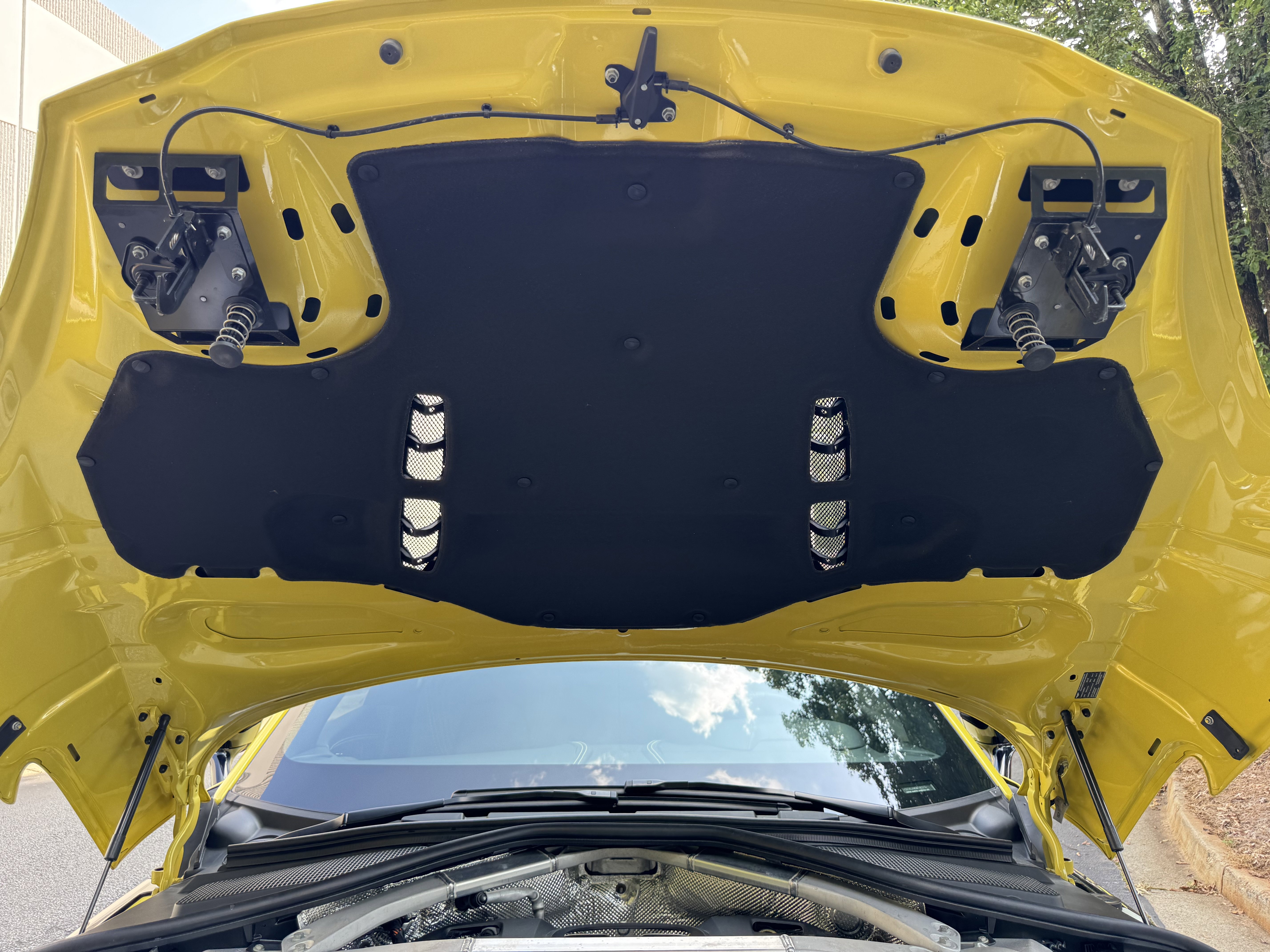 2021 Aston Martin DBX