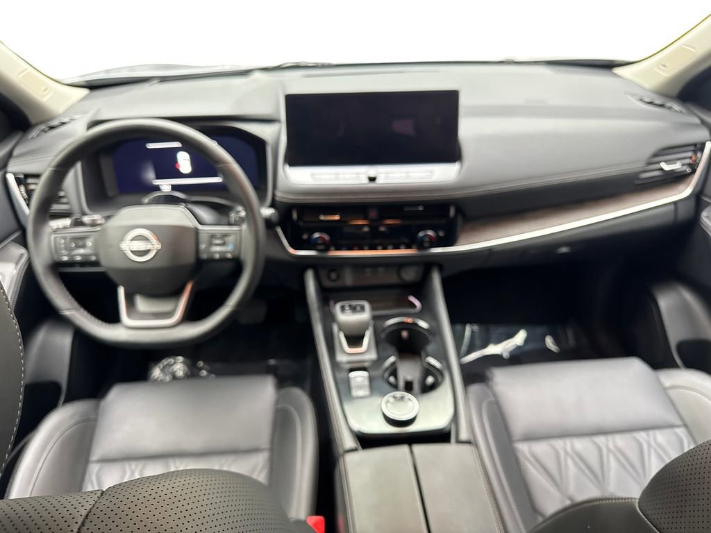 2025 Nissan Rogue Platinum