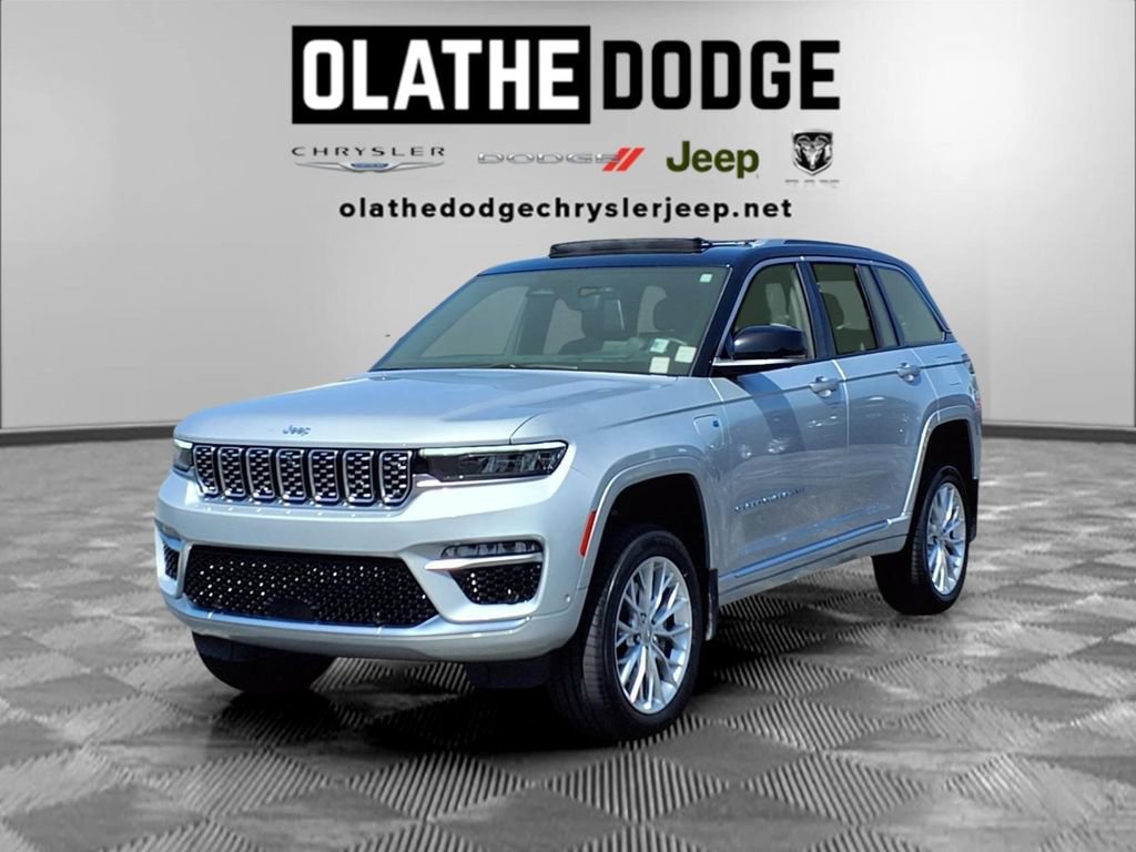 Used 2023 Jeep Grand Cherokee Summit w/ Advanced Protech Group IV