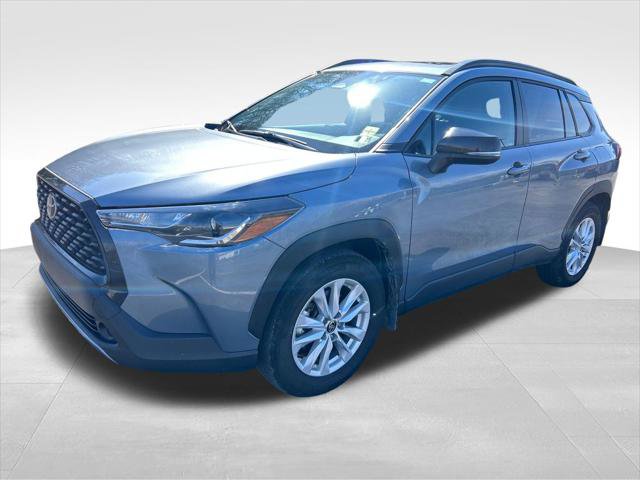 Certified 2025 Toyota Corolla Cross LE w/ Moonroof Package