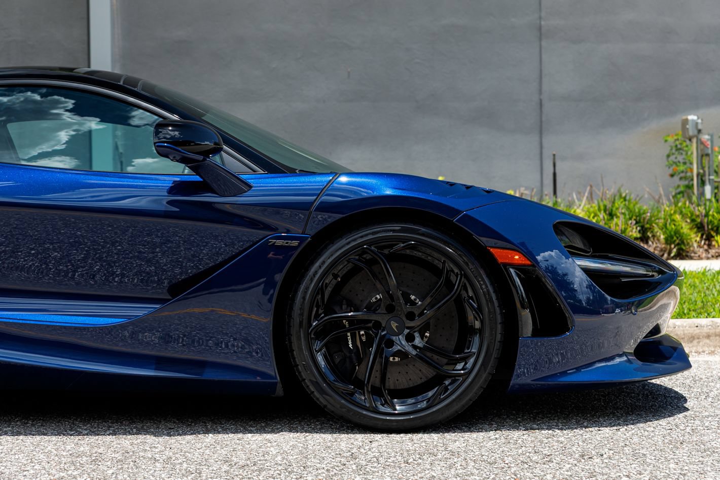Used 2025 McLaren 750S photo 14