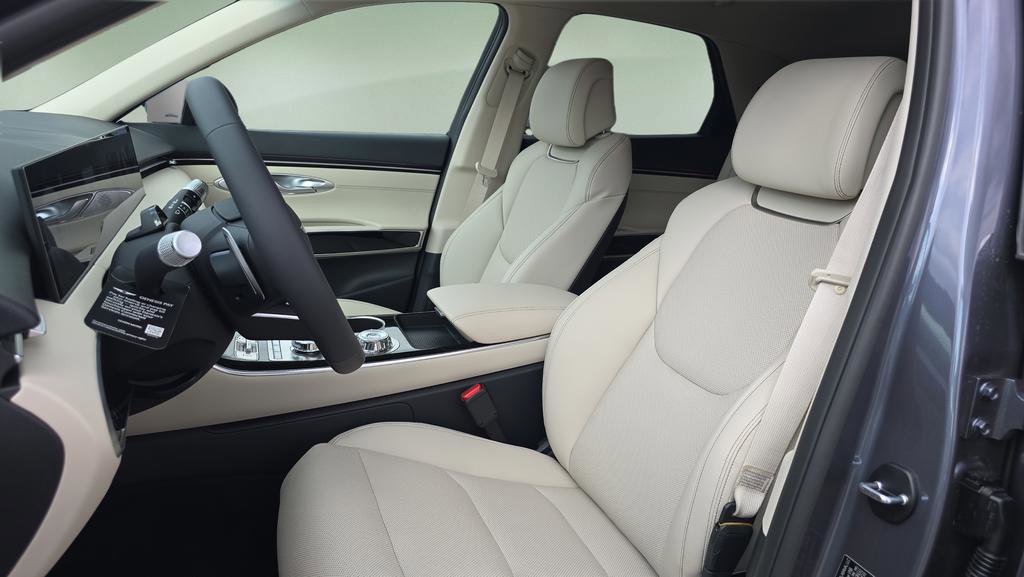 2026 Genesis Gv70 2.5T