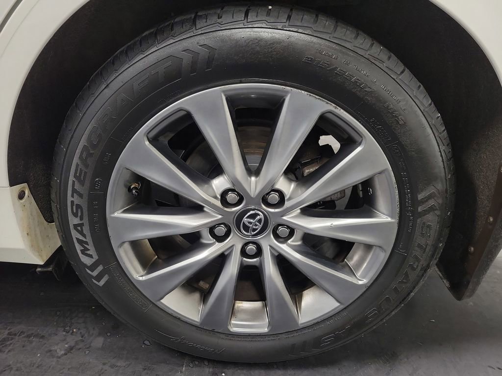 2017 Toyota Camry XLE