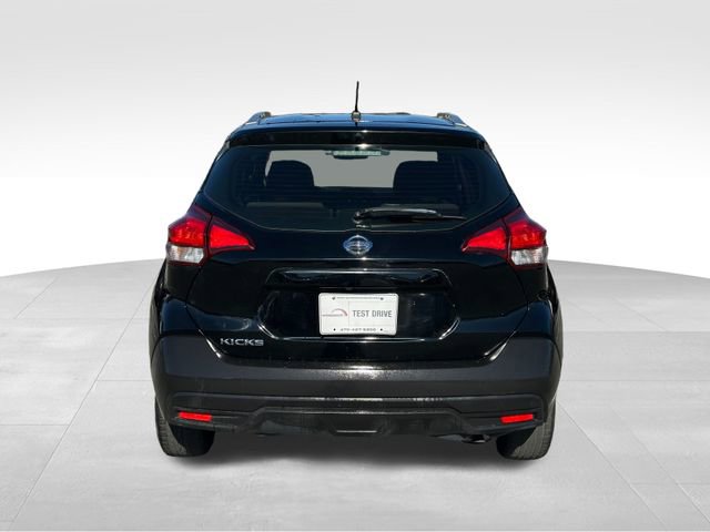 2019 Nissan Kicks S