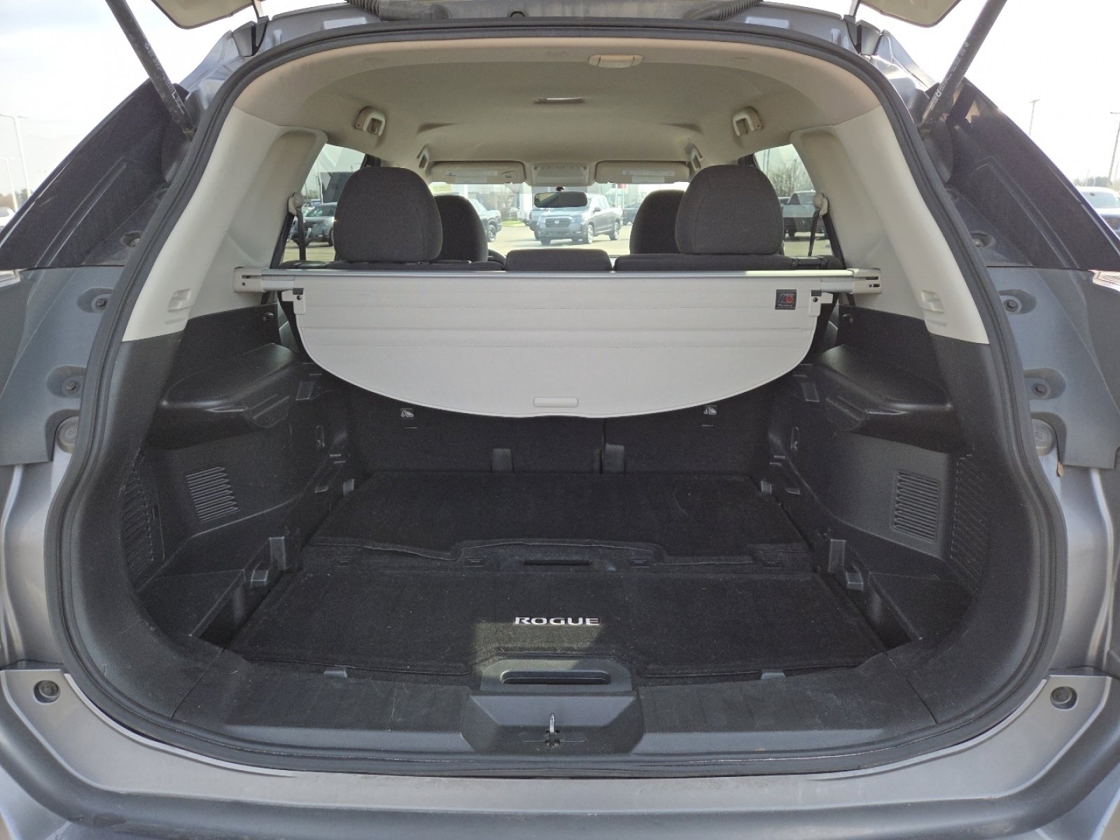 2016 Nissan Rogue SV