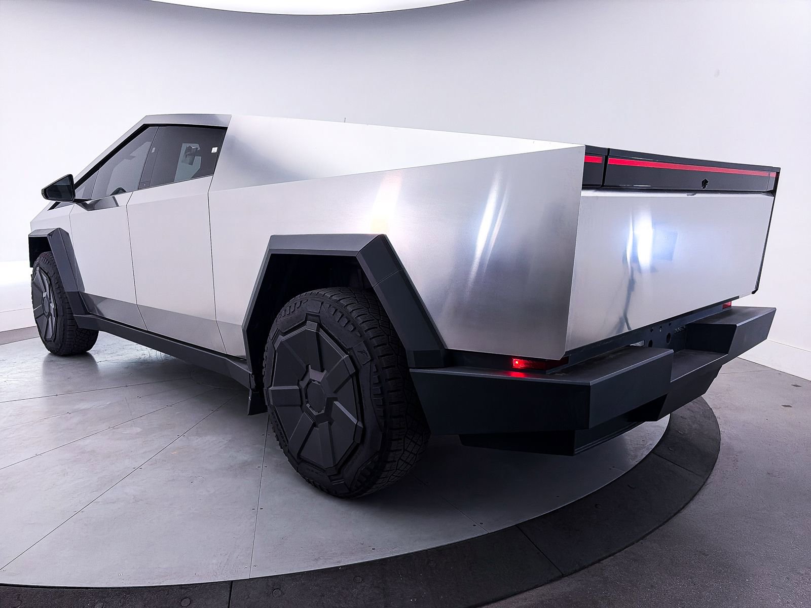 2024 Tesla Cybertruck AWD Crew Cab