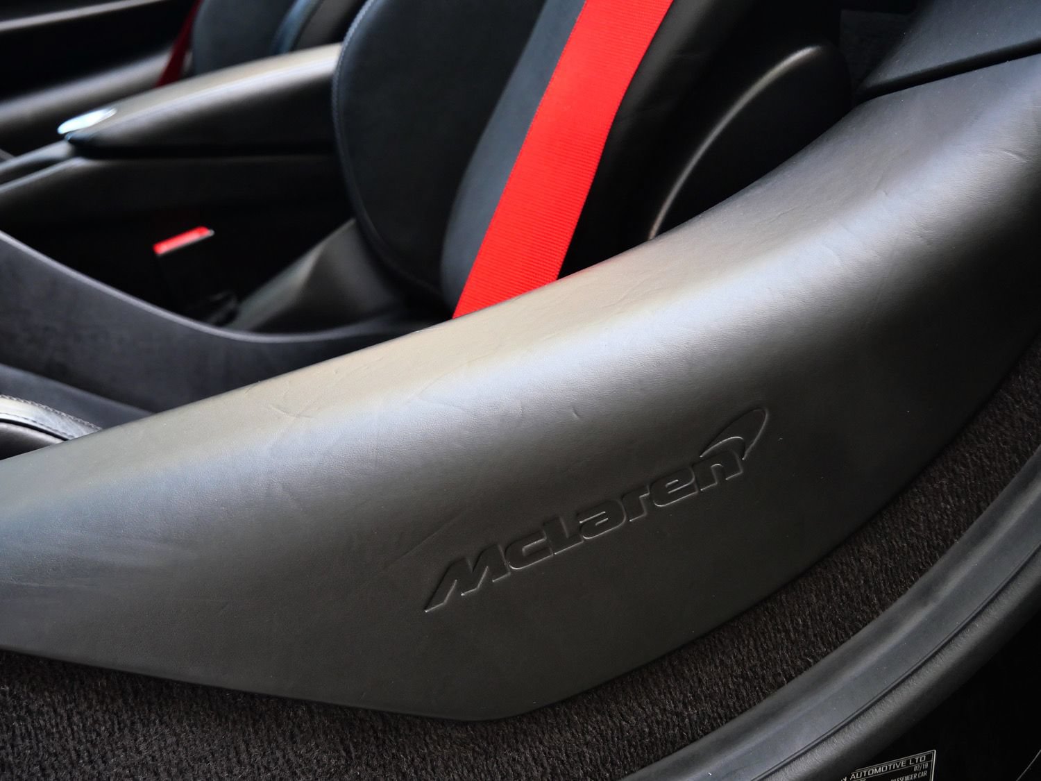 Used 2019 McLaren 720S Performance photo 28
