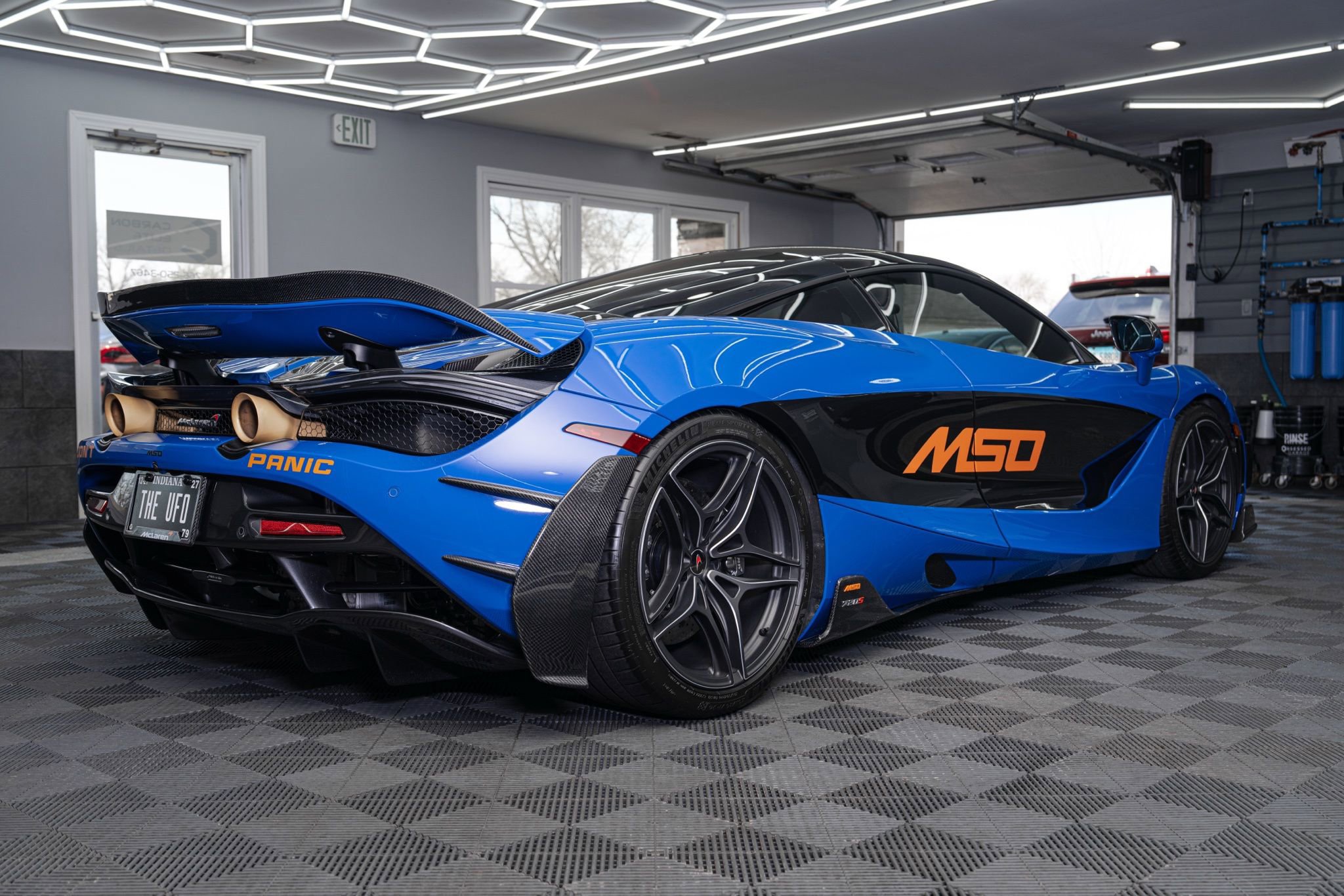 Used 2018 McLaren 720S Performance photo 12
