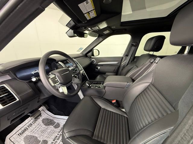 2025 Land Rover Discovery Dynamic SE