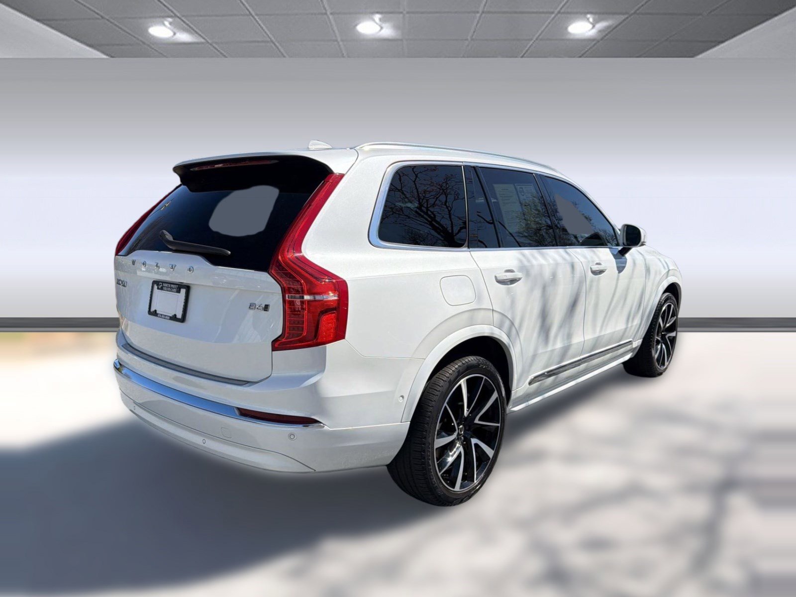 2023 Volvo Xc90 B6 Plus