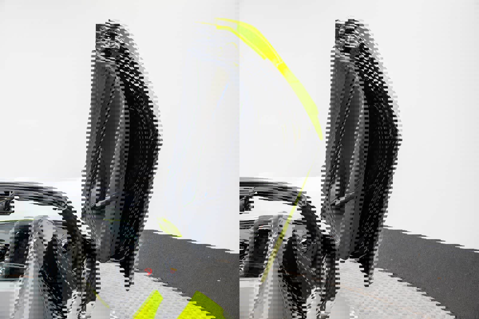 Used 2023 McLaren 720S Performance photo 39