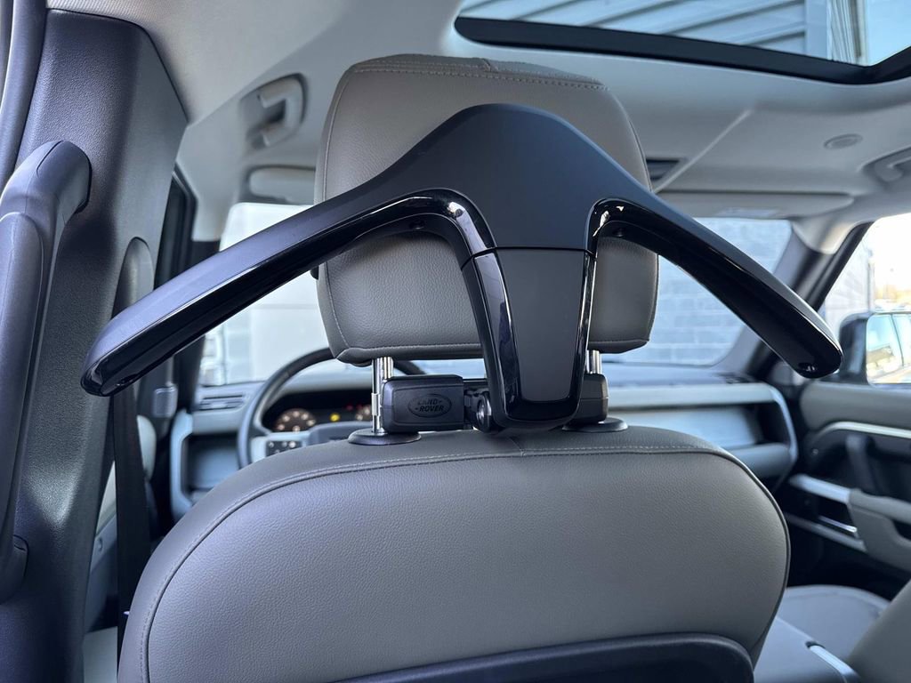 2024 Land Rover Defender 110 S