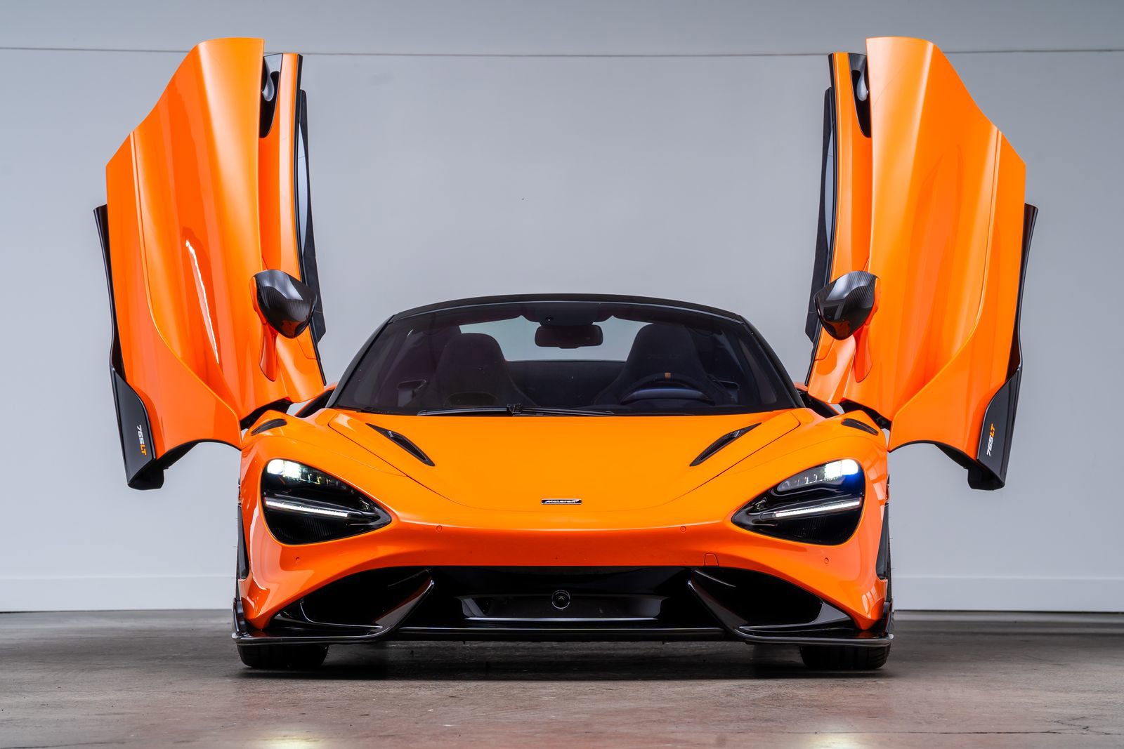 Used 2022 McLaren 765LT 5