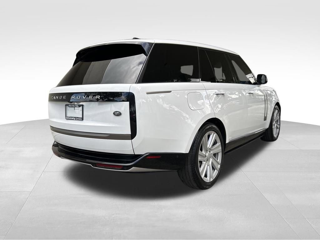 2023 Land Rover Range Rover SE