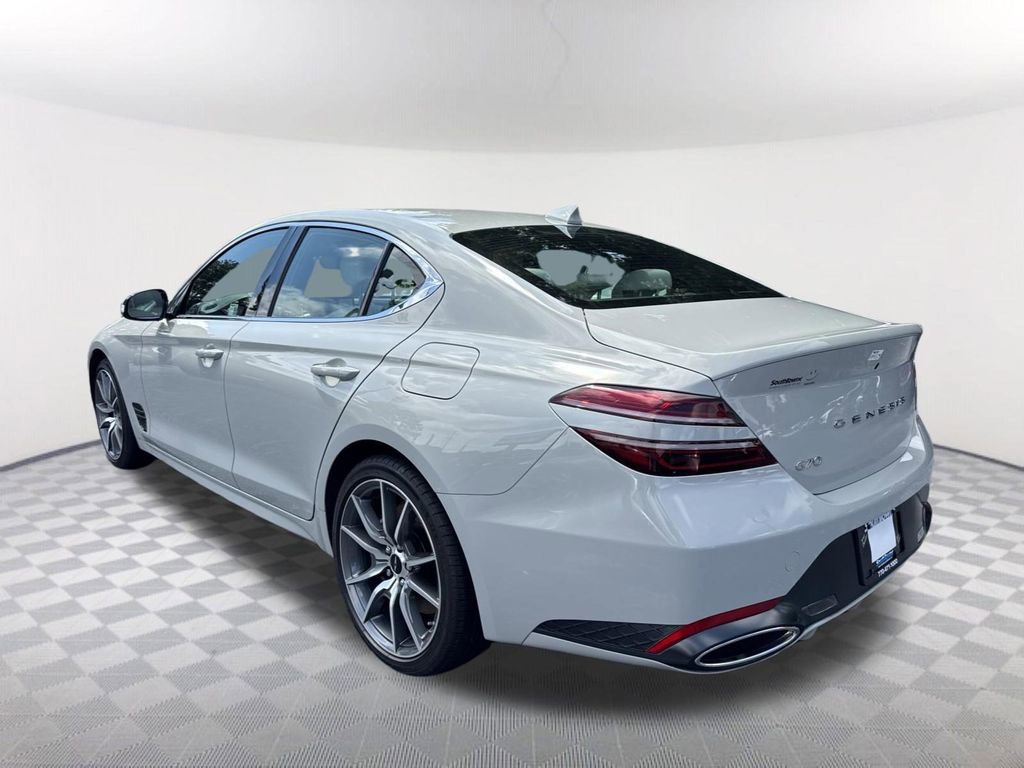 2025 Genesis G70 2.5T