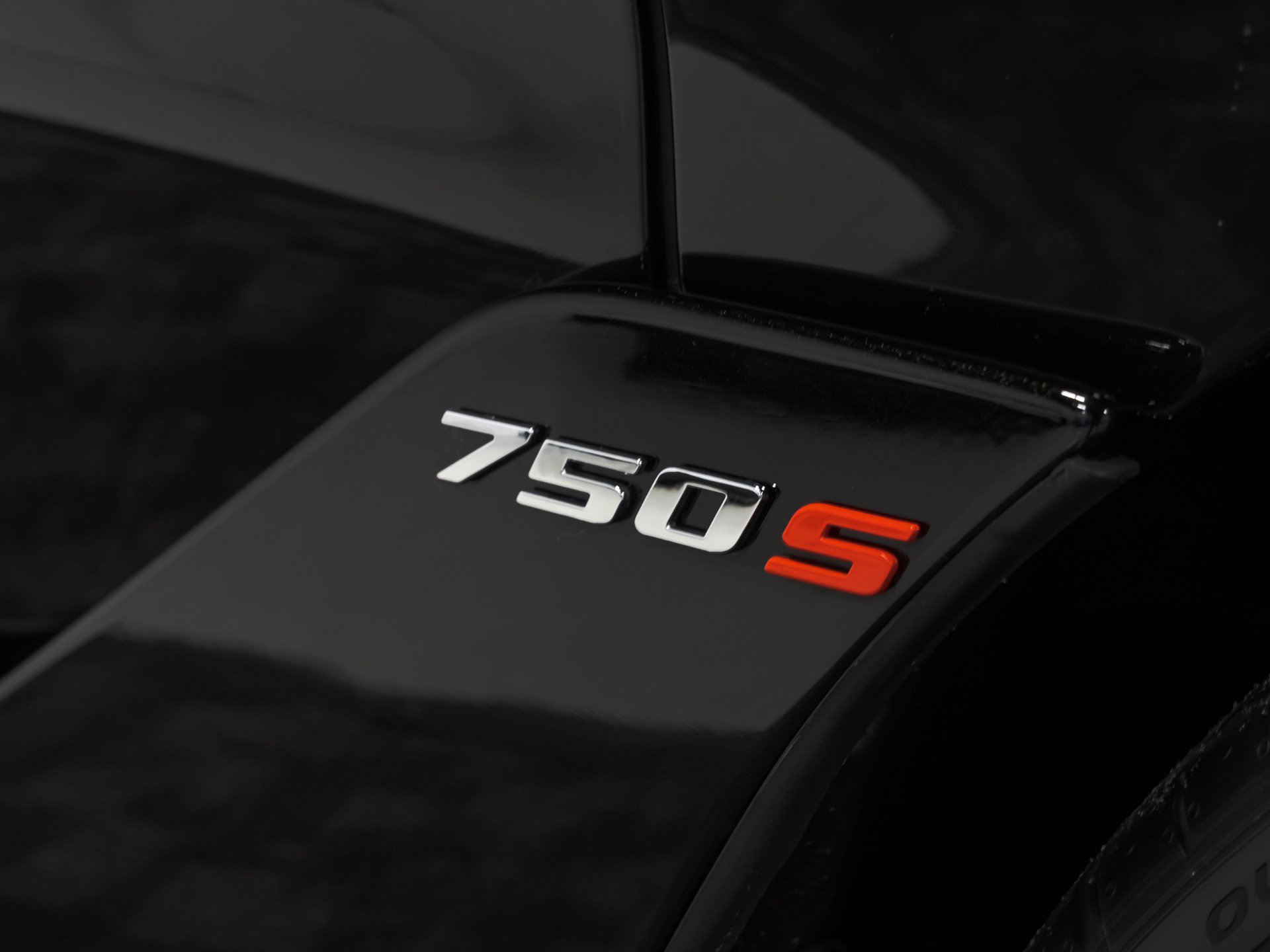 Used 2025 McLaren 750S Spider photo 36