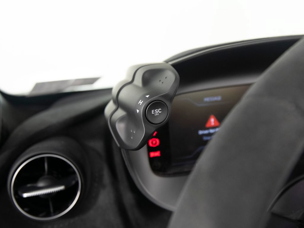Used 2025 McLaren 750S Spider photo 20