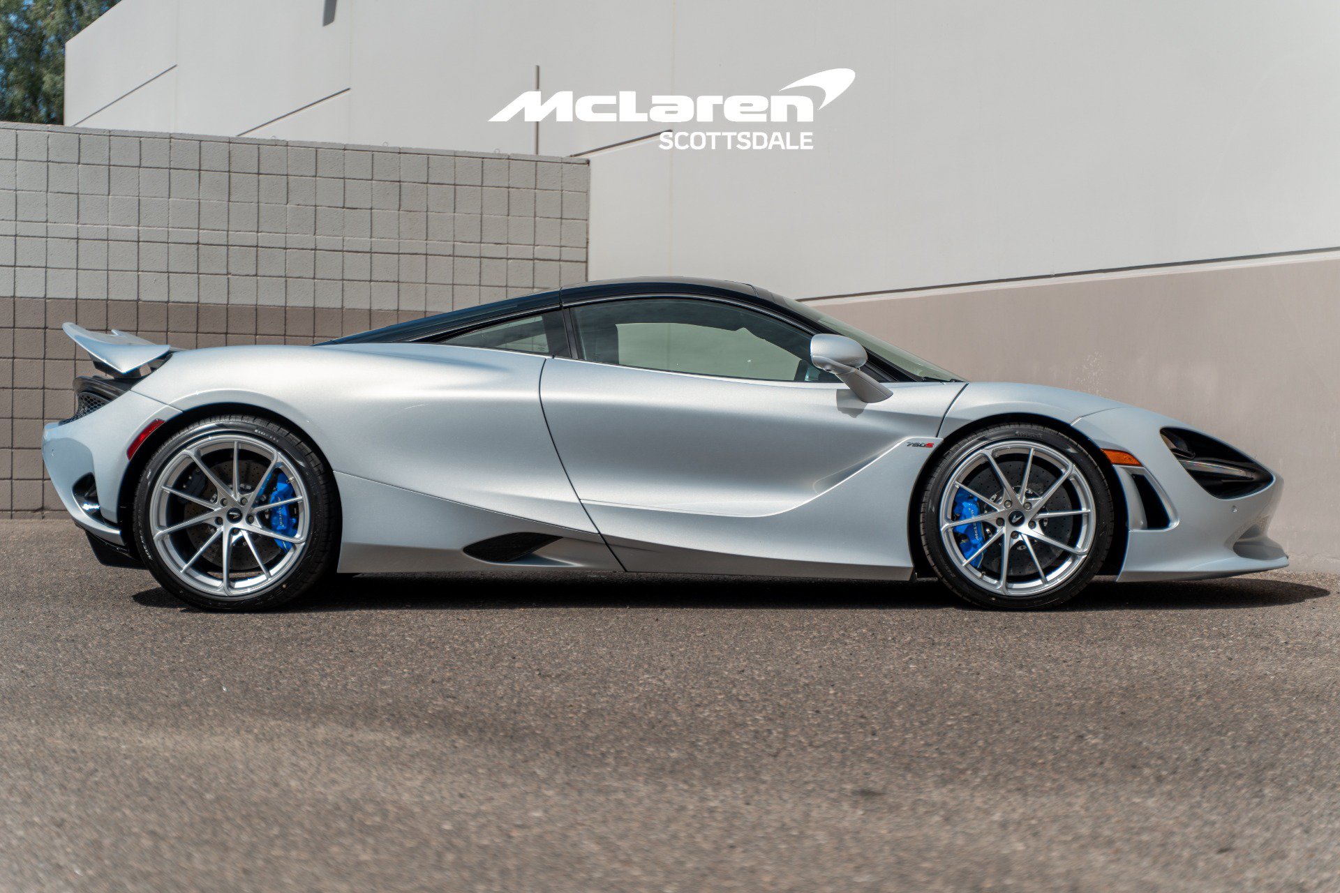 New 2026 McLaren 750S photo 8
