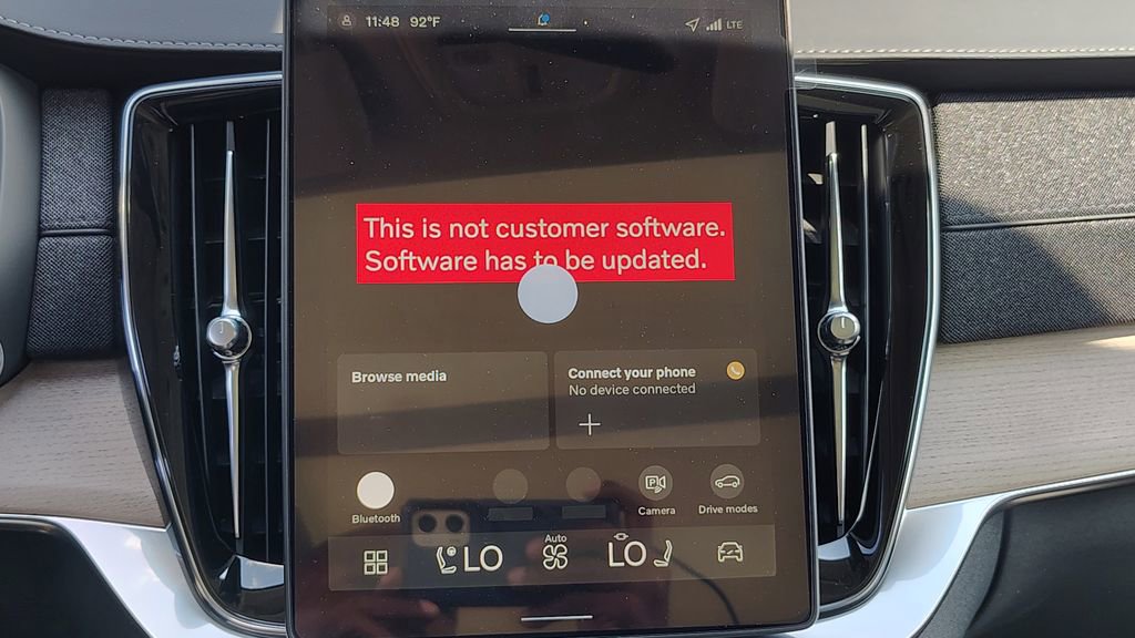 2026 Volvo Xc90 B6 Plus