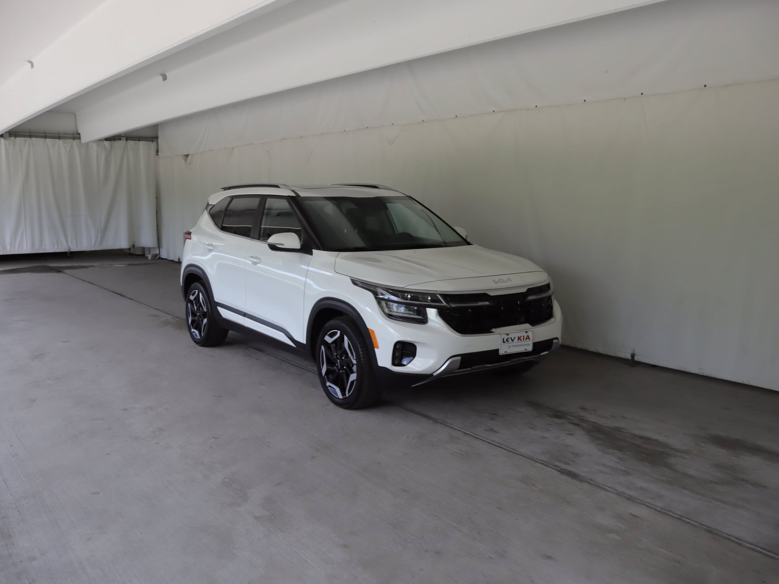 Used 2024 Kia Seltos SX w/ SX Sunroof Package