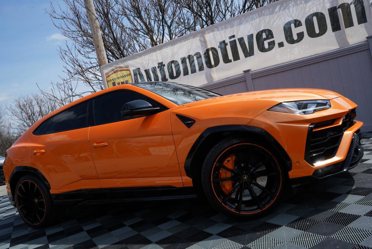 Used 2022 Lamborghini Urus