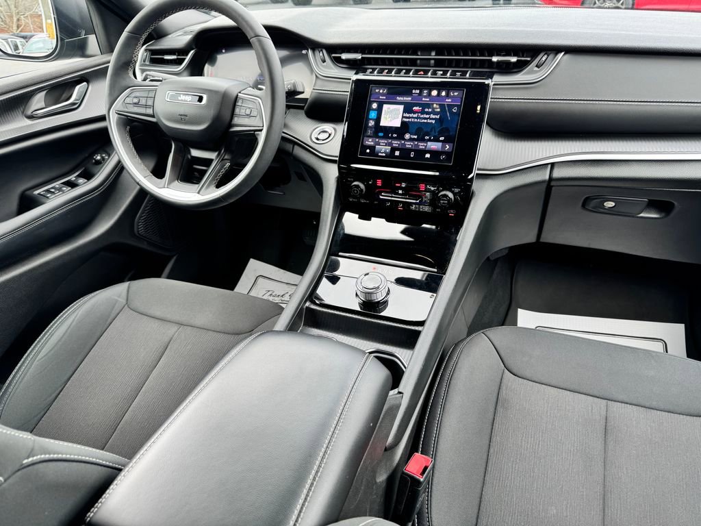 2024 Jeep Grand Cherokee Laredo X