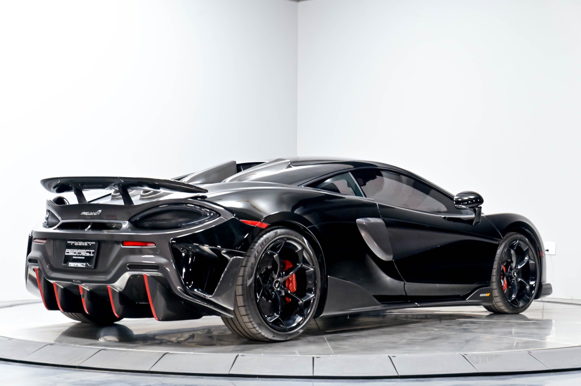 Used 2019 McLaren 600LT photo 13