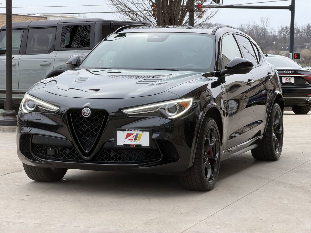 2022 Alfa Romeo Stelvio Quadrifoglio