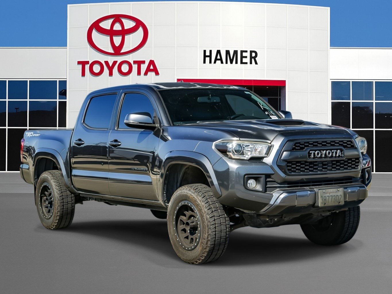 Used 2017 Toyota Tacoma TRD Sport w/ Tow Package
