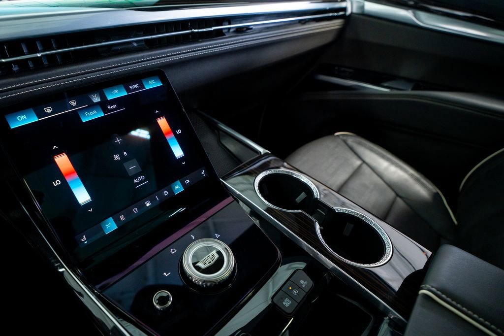 2025 Cadillac Escalade Premium Luxury