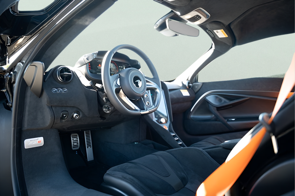New 2026 McLaren 750S photo 38