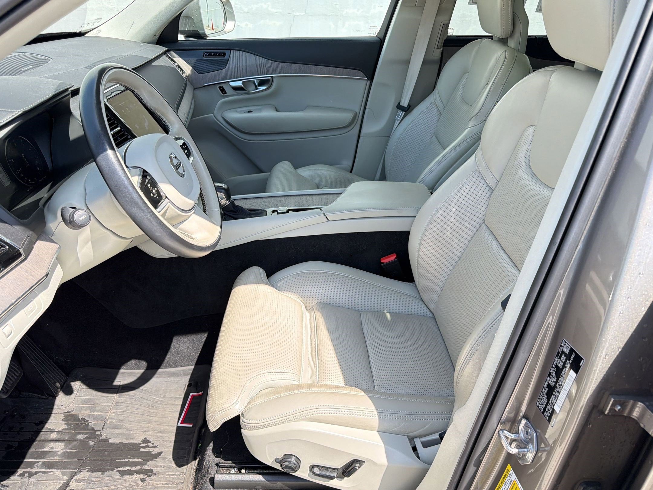 2022 Volvo Xc90 T6 Inscription