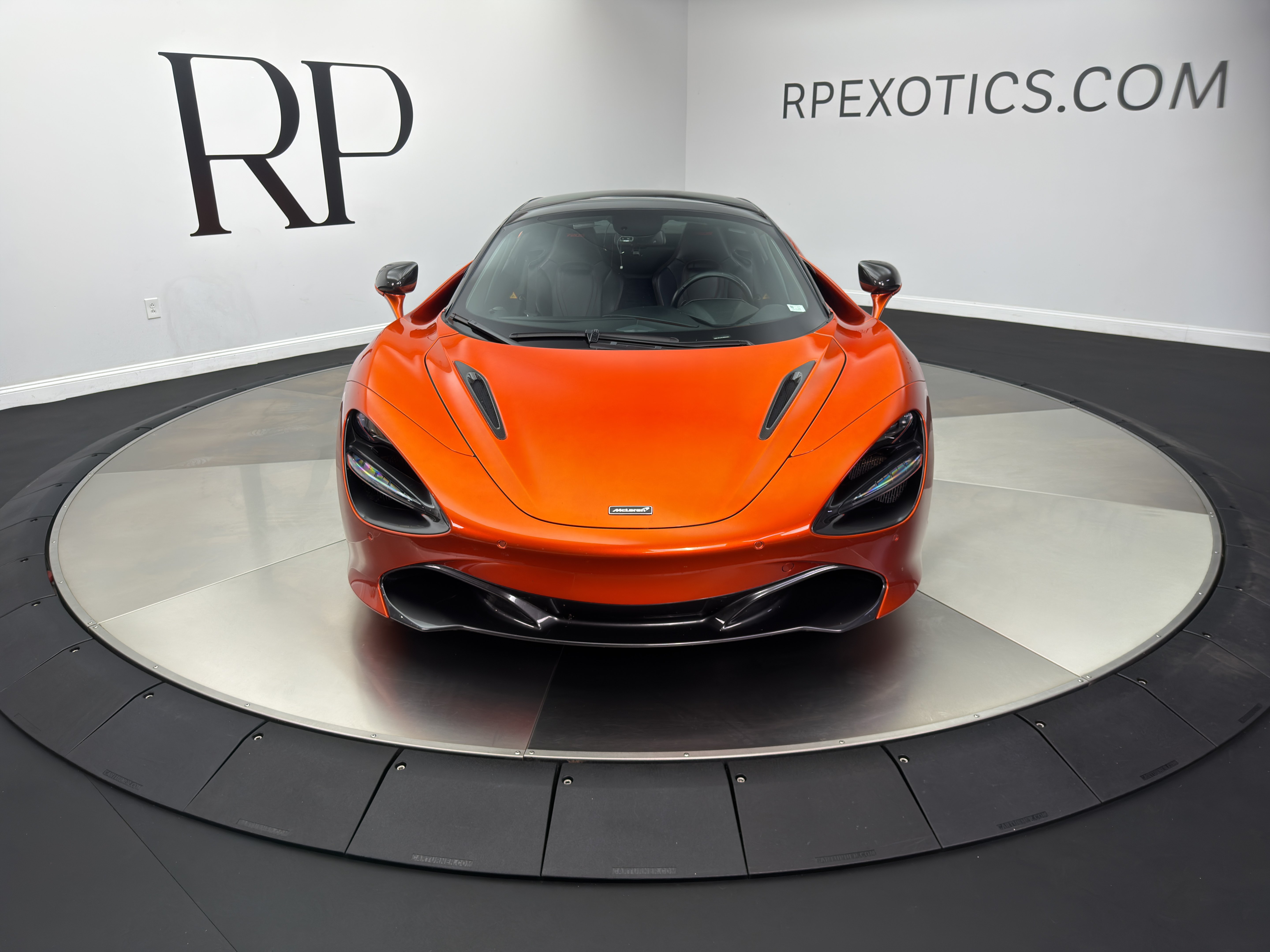 Used 2020 McLaren 720S Spider photo 9