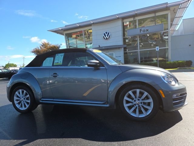 Used 2017 Volkswagen Beetle 1.8T SE