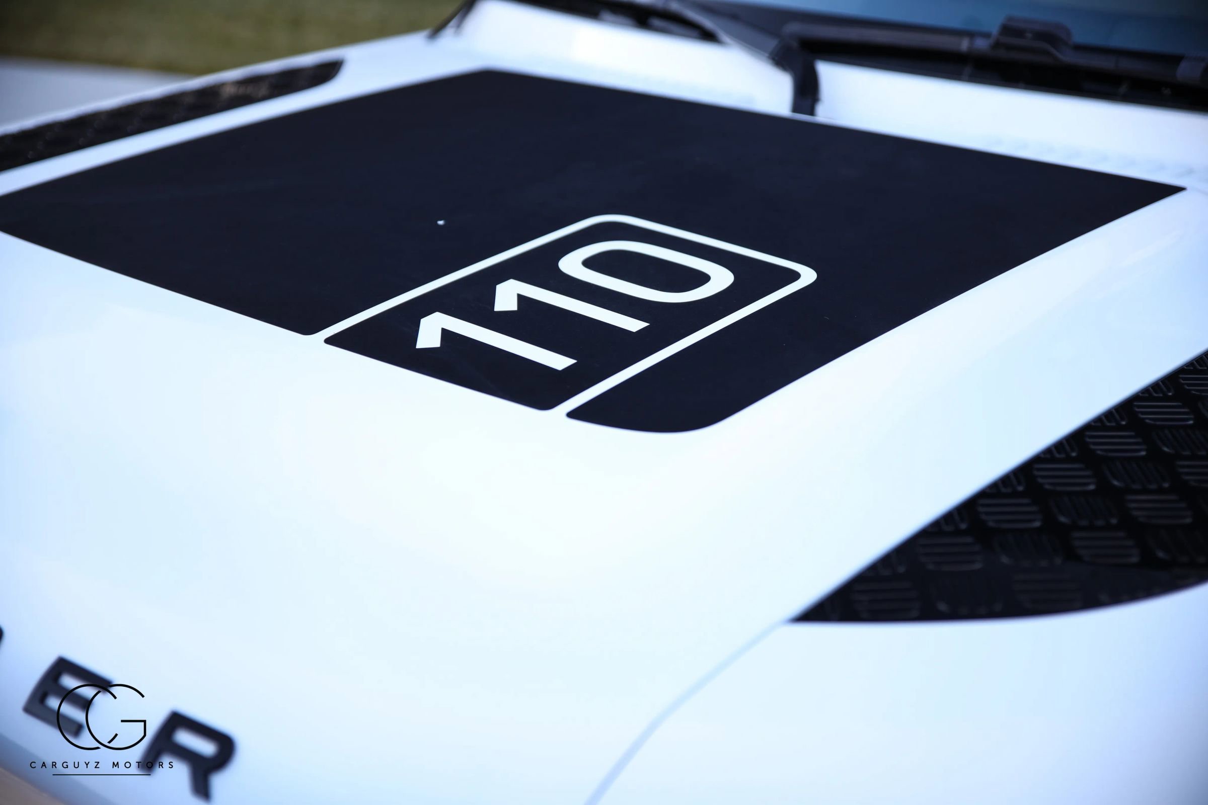 2021 Land Rover Defender 110 SE