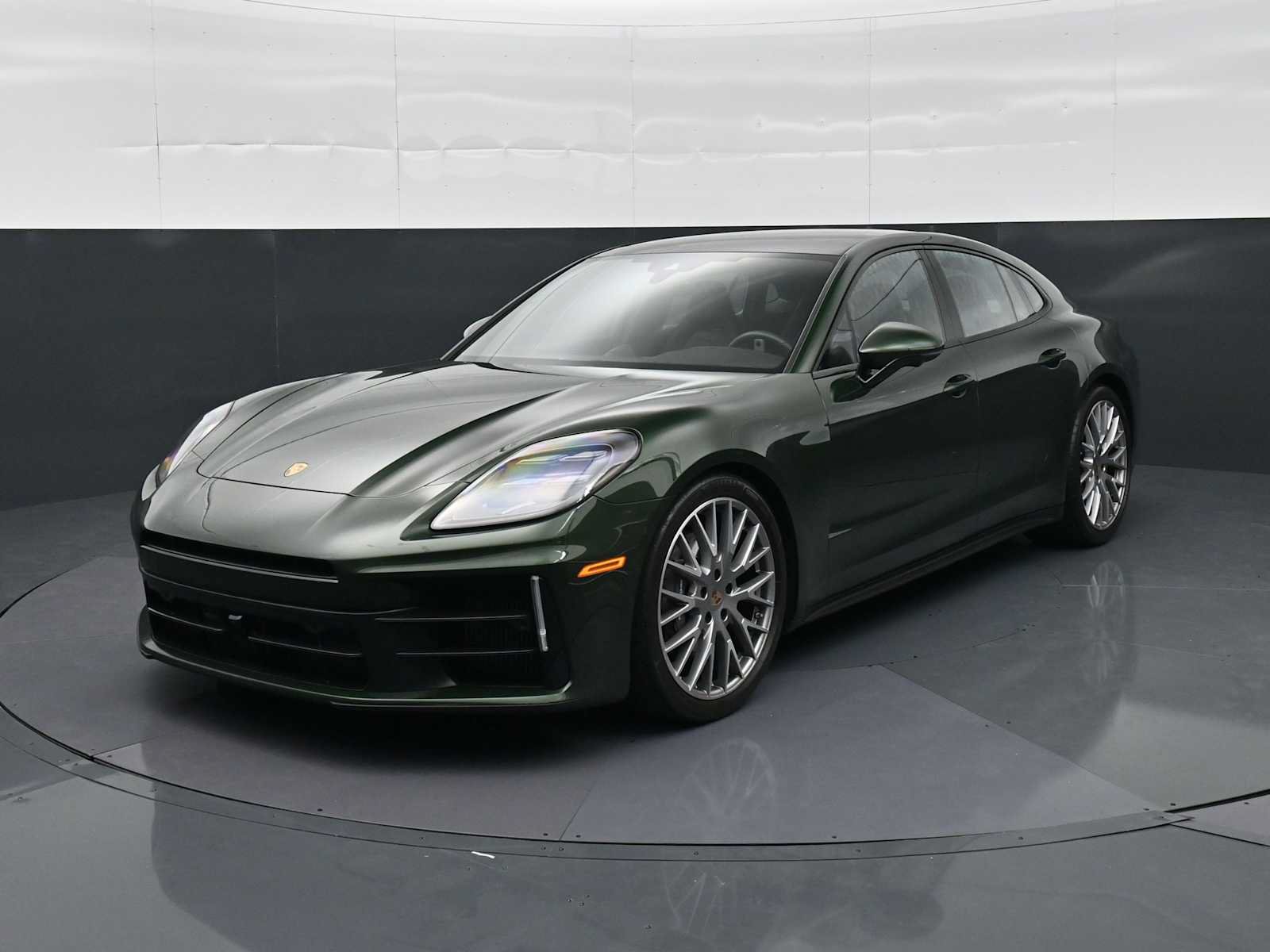 New 2026 Porsche Panamera