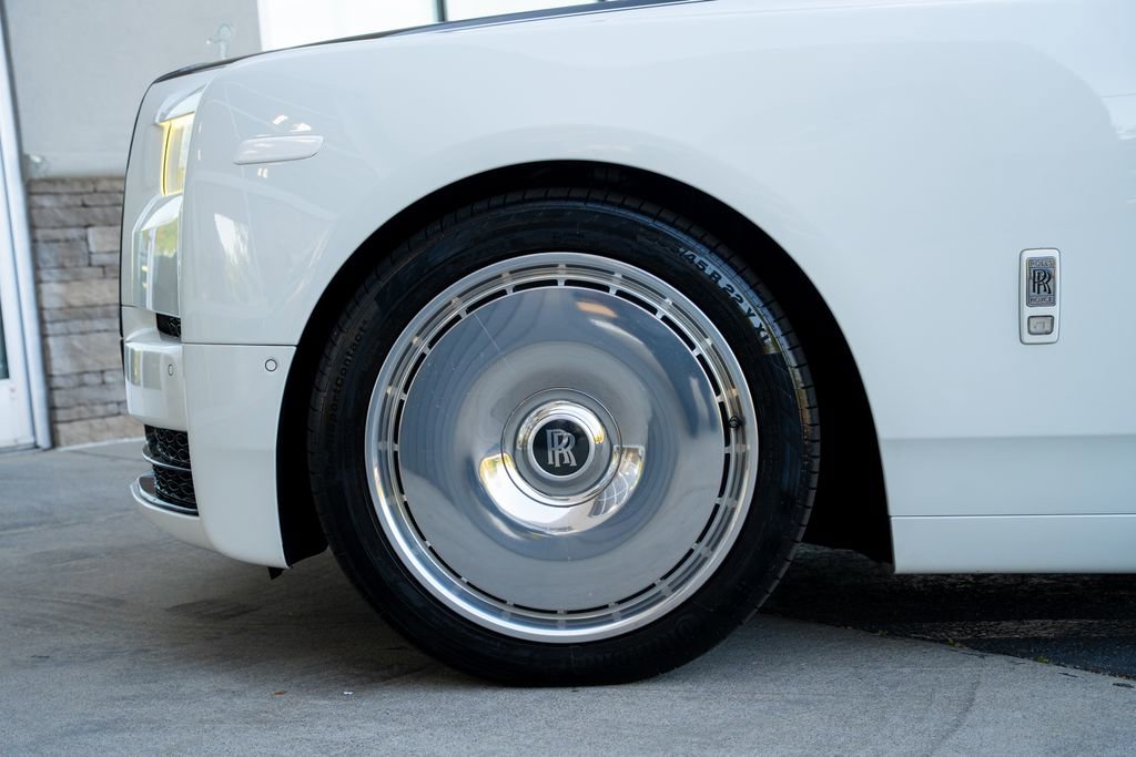 2019 Rolls-Royce Phantom Sedan