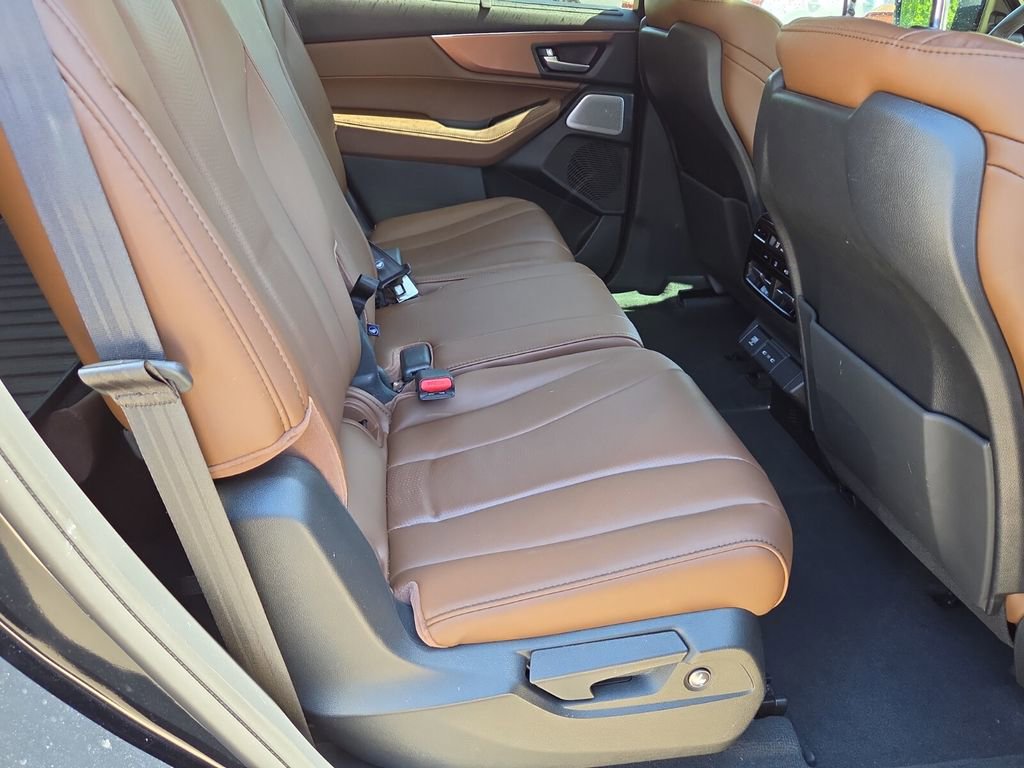 2025 Acura MDX w/ Technology Package