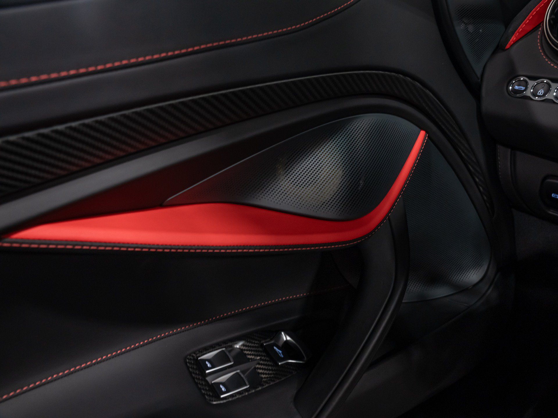 Used 2021 McLaren 720S Performance photo 46