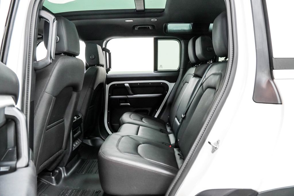 2025 Land Rover Defender 110 S