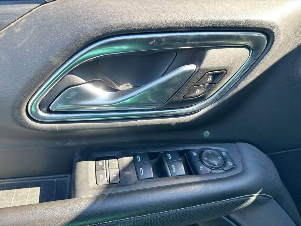 2024 GMC Yukon XL SLT