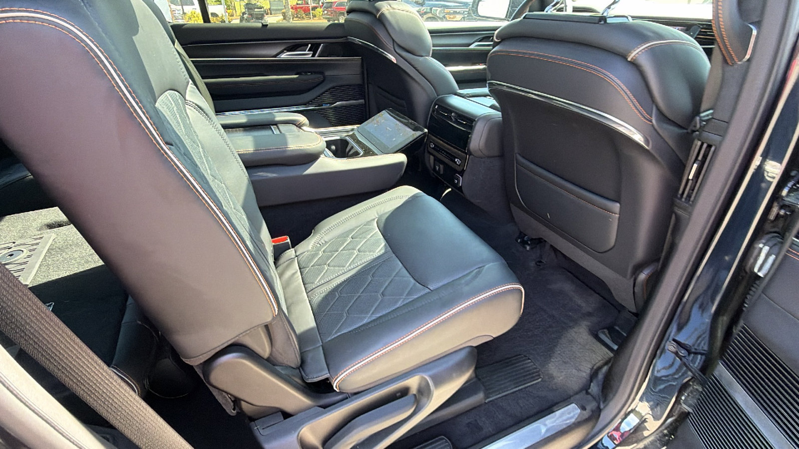 2025 Jeep Grand Wagoneer Series III