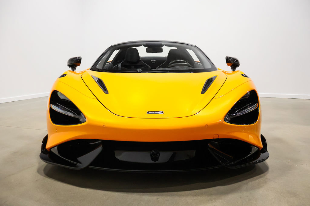 Used 2022 McLaren 765LT photo 31