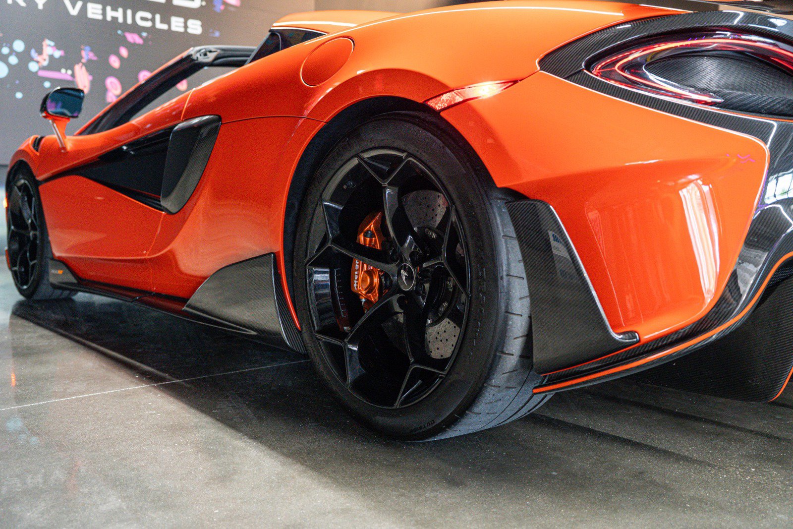 Used 2020 McLaren 600LT Spider photo 17