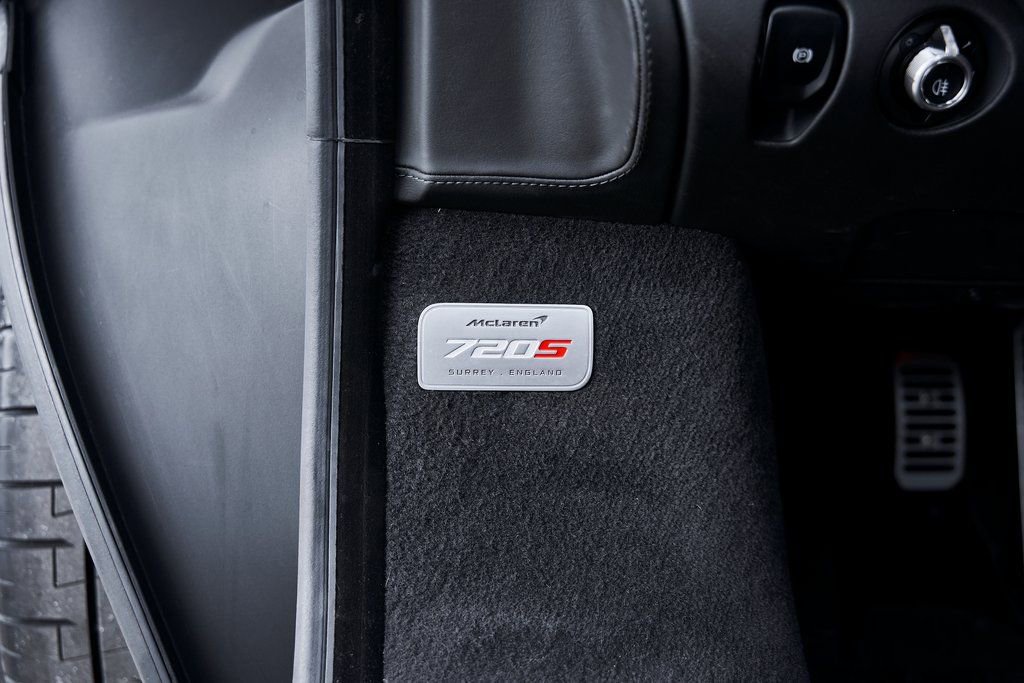 Used 2021 McLaren 720S Performance photo 44
