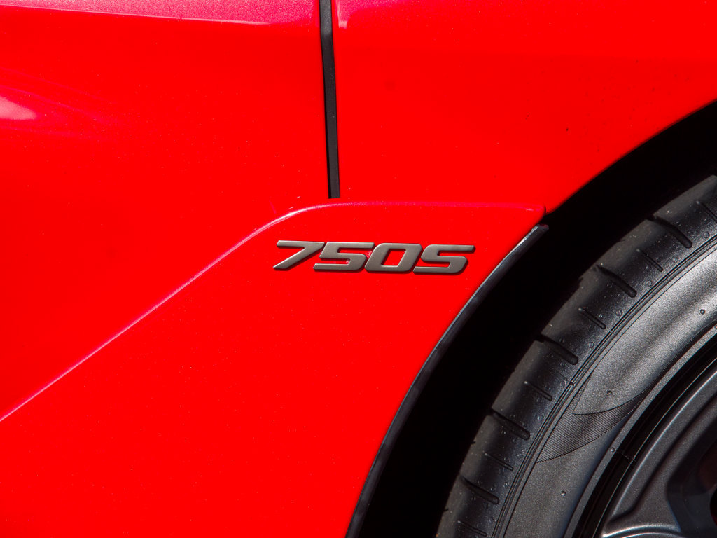 Used 2027 McLaren 750S Spider photo 35