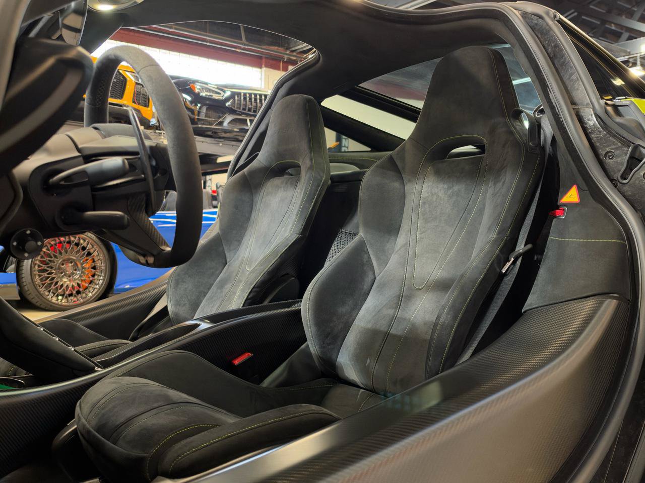Used 2021 McLaren 765LT photo 18